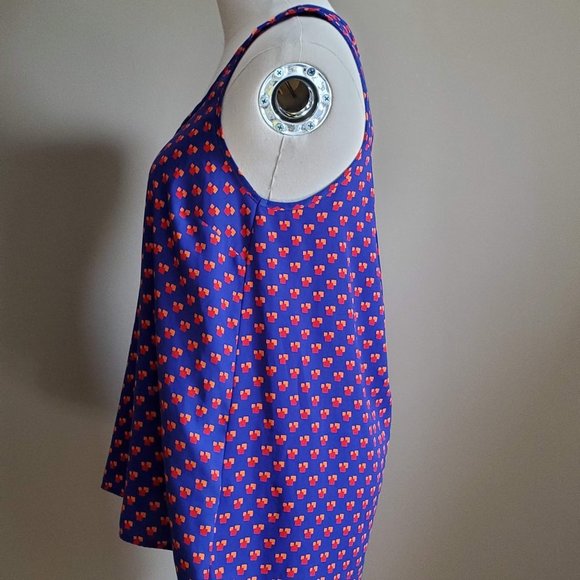 Pleione sleeveless top blue with geo pattern XS - Picture 3 of 8